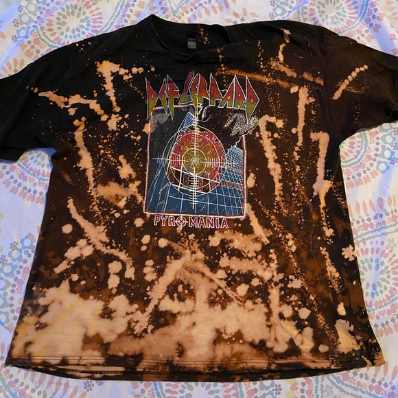 Bleached T-Shirt - Picture 2 of 4